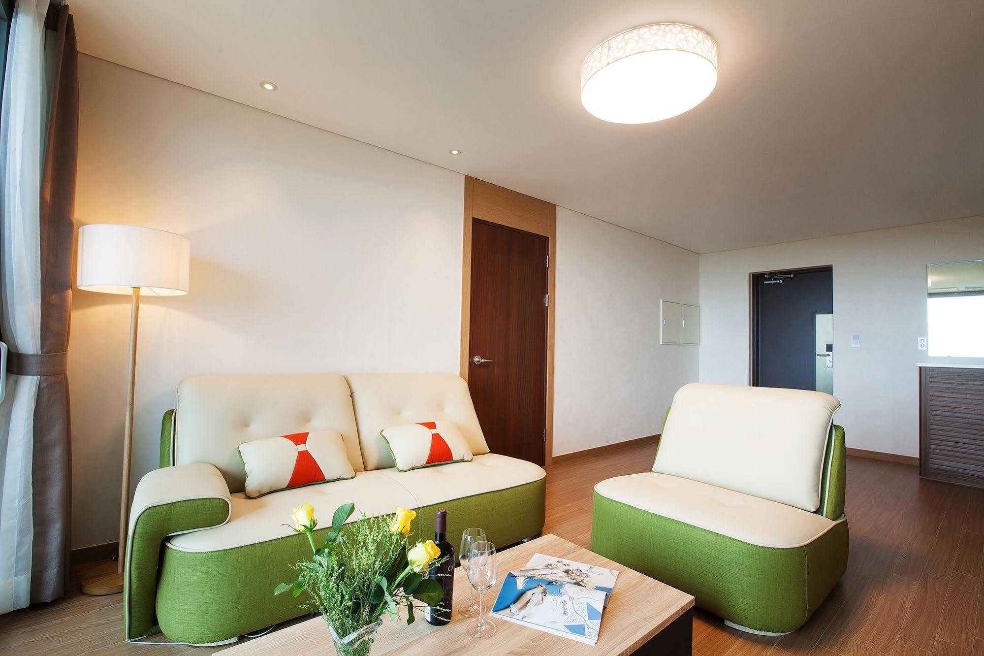 Youus Hotel Согвіпо Екстер'єр фото